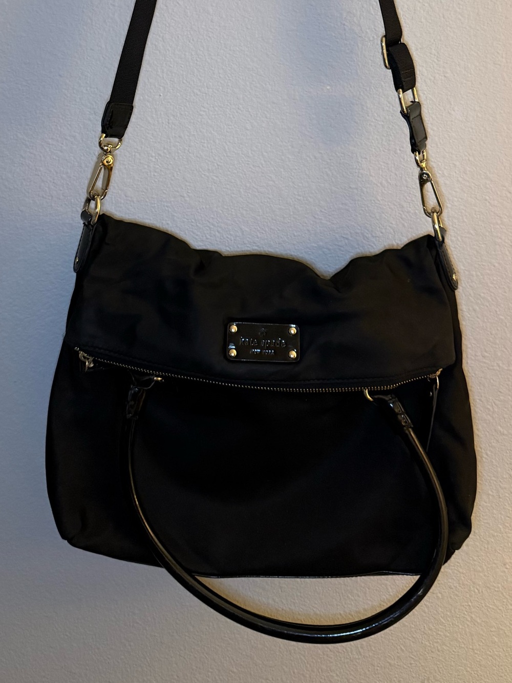 kate spade Black Nylon Shoulder Bag with Gold Plaque - Picture 2 of 10